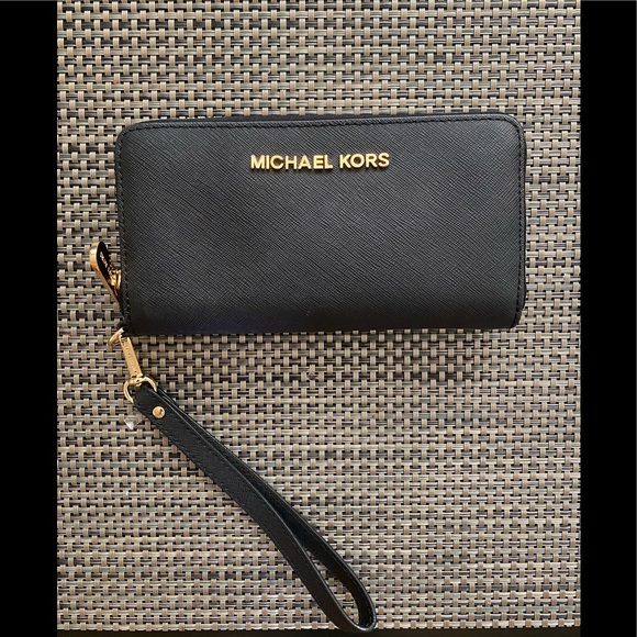 Michael Kors black wallet - Picture 1 of 4